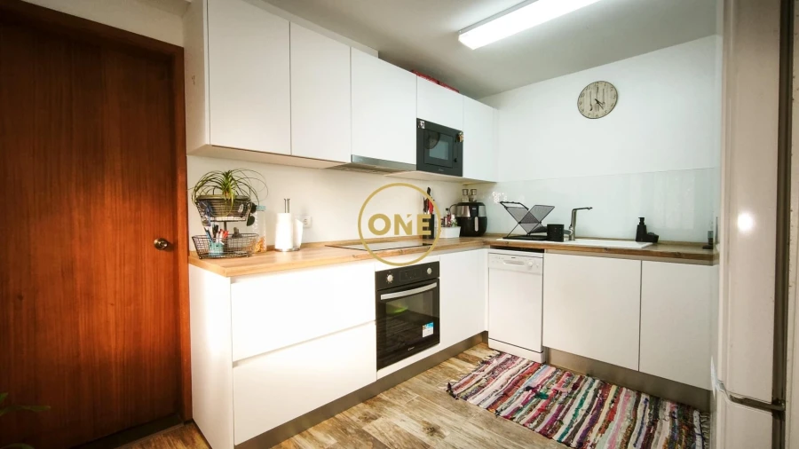 Moradia T3 para Venda em Estreito de Camara de Lobos Foto 7