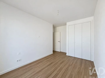 Apartamento T3 para Venda em Corroios