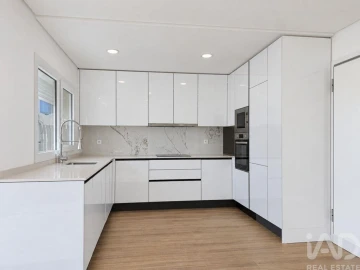 Apartamento T3 para Venda em Corroios
