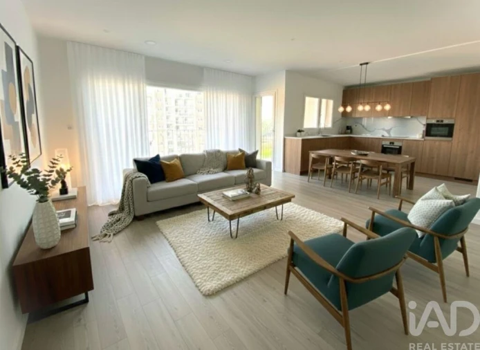 Apartamento T3 para Venda em Corroios