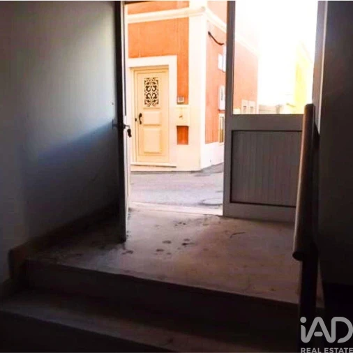 Prédio para Venda em Amiais de Baixo Foto 9