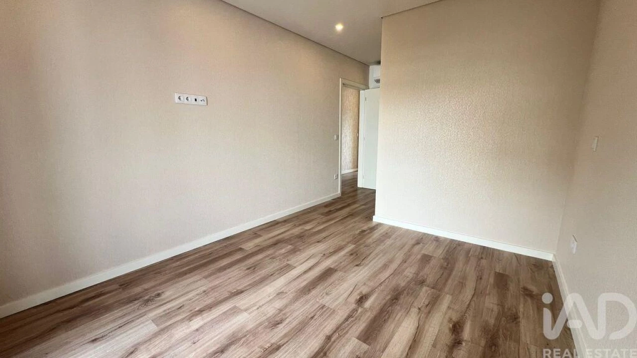 Apartamento T2 para Venda em Pombeiro de Ribavizela Foto 24