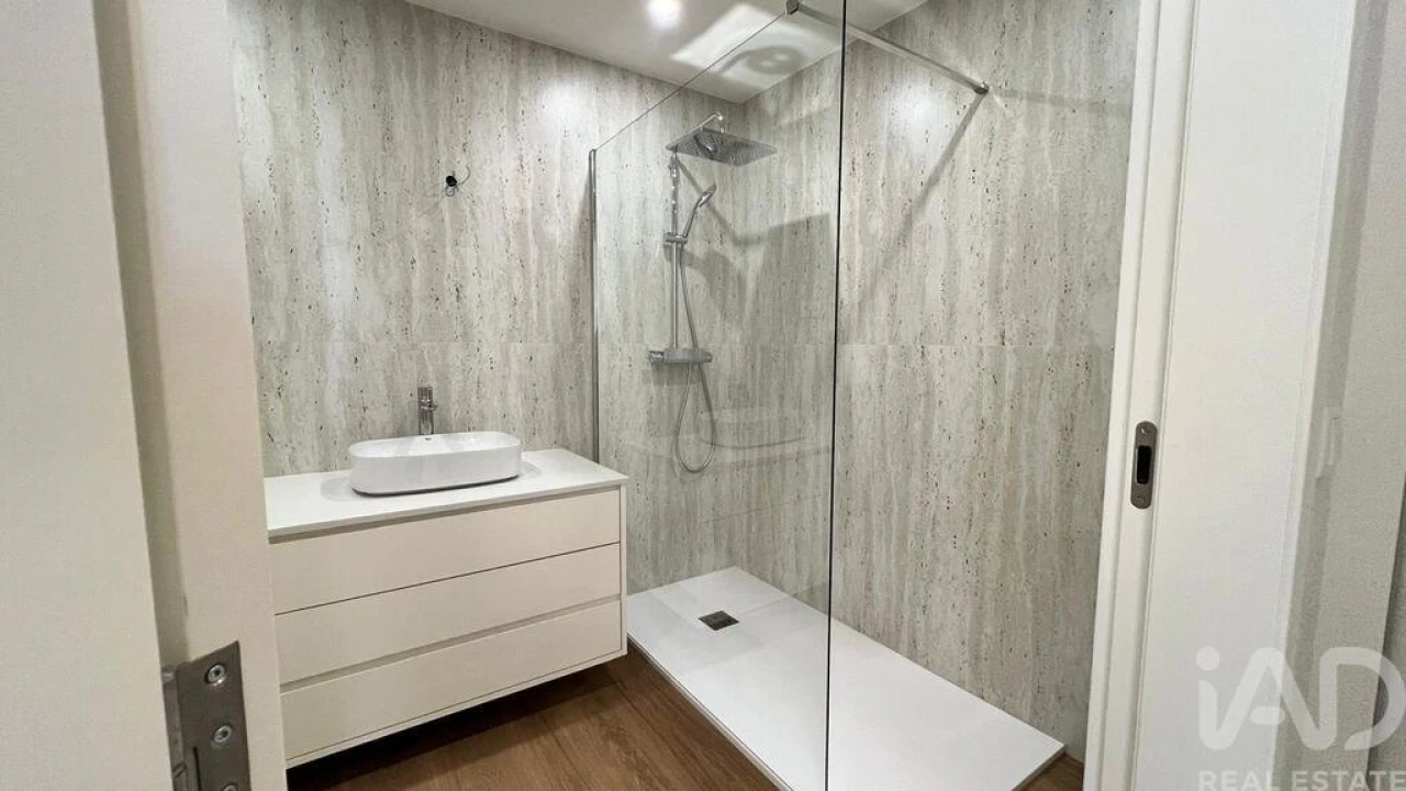 Apartamento T2 para Venda em Pombeiro de Ribavizela Foto 28