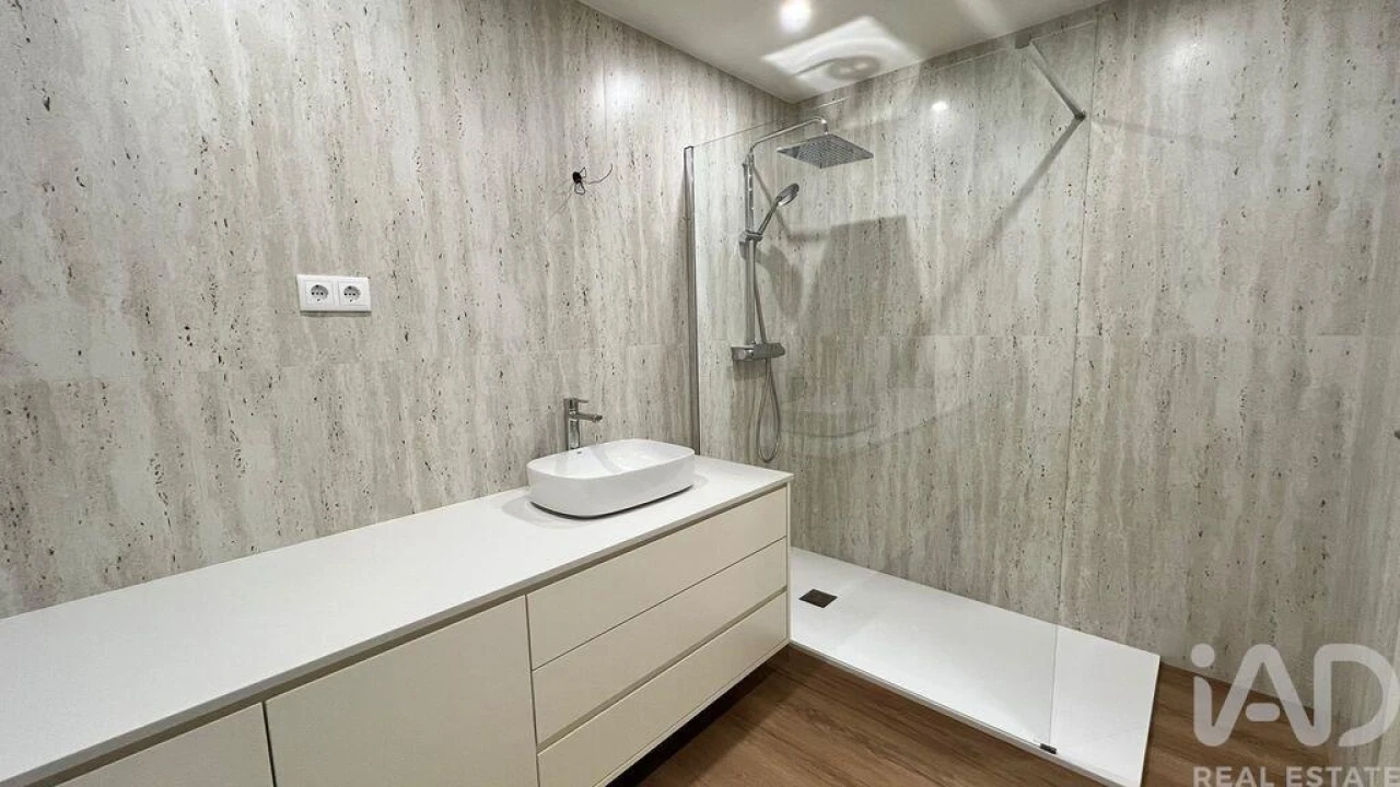 Apartamento T2 para Venda em Pombeiro de Ribavizela Foto 25