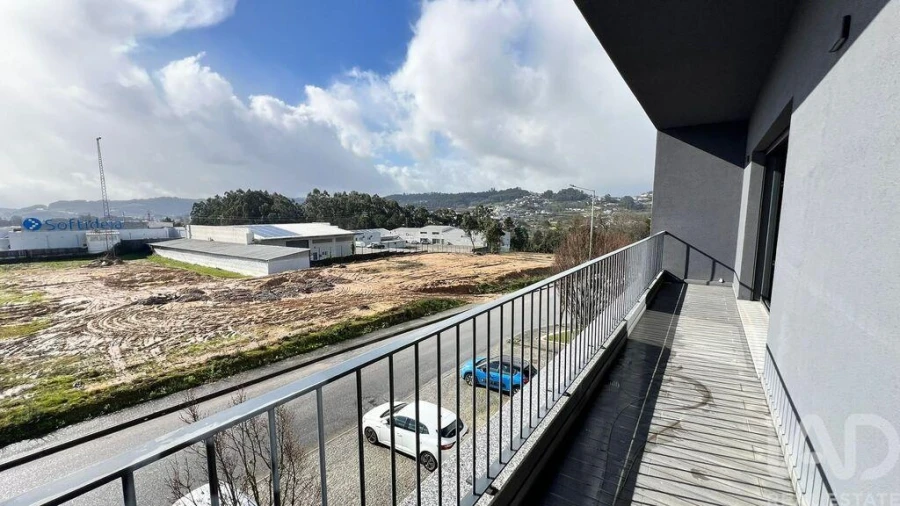 Apartamento T2 para Venda em Pombeiro de Ribavizela Foto 13