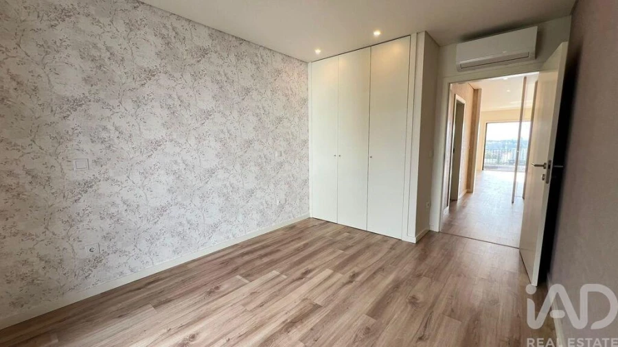 Apartamento T2 para Venda em Pombeiro de Ribavizela Foto 21