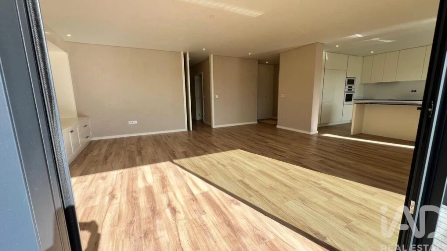 Apartamento T2 para Venda em Pombeiro de Ribavizela Foto 5