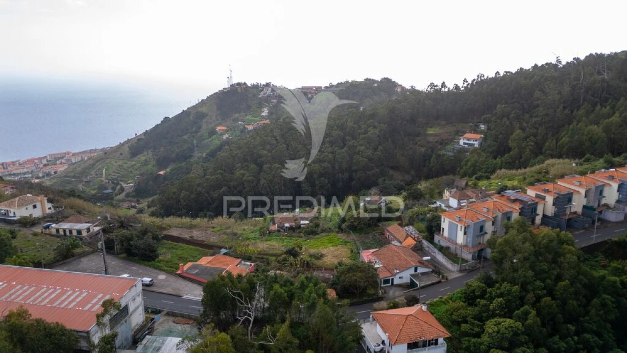 Terreno para Venda em Caniço Foto 5