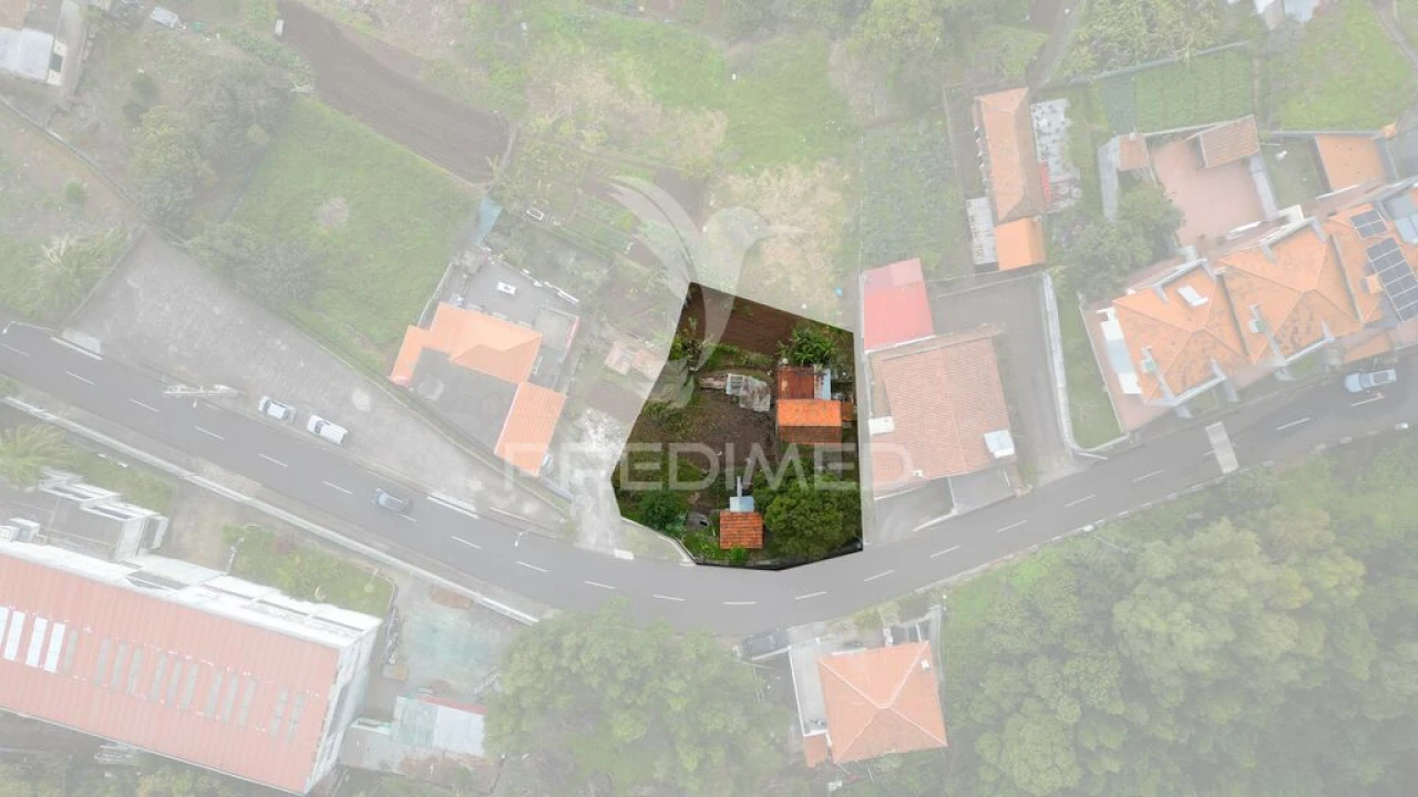 Terreno para Venda em Caniço Foto 2