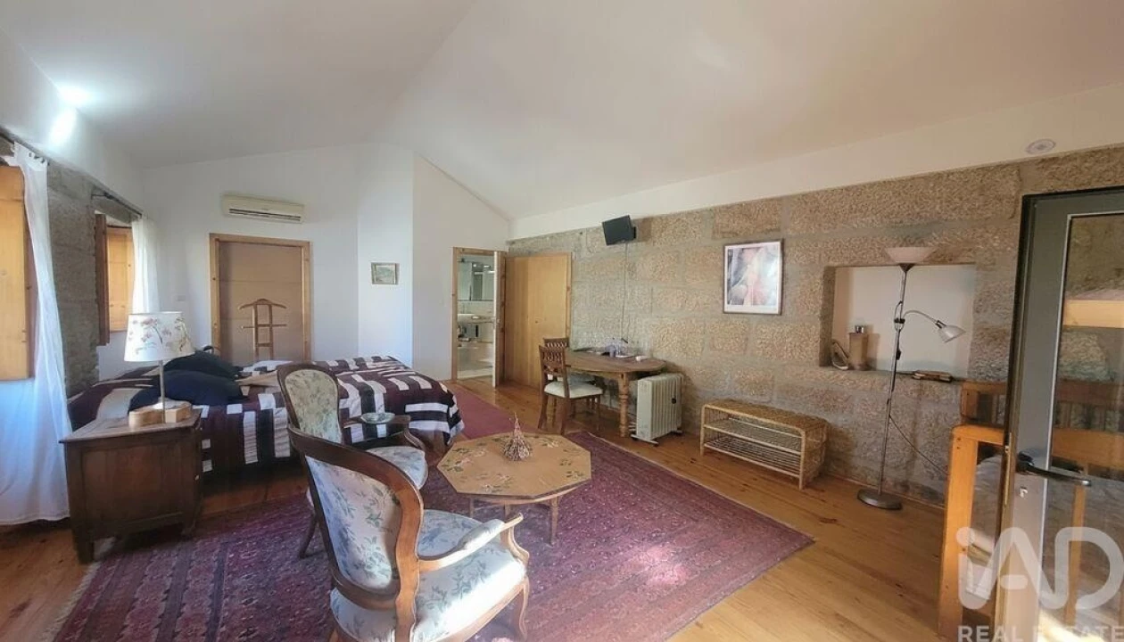 Quinta T5 para Venda em São Vicente de Lafões Foto 17