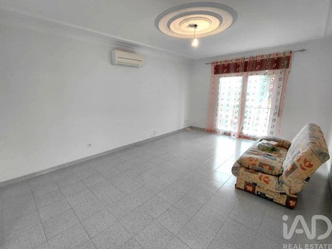 Moradia T3 para Venda em Vila e Roussas Foto 10