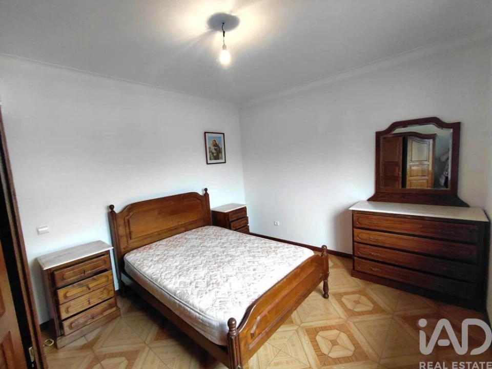 Moradia T3 para Venda em Vila e Roussas Foto 12