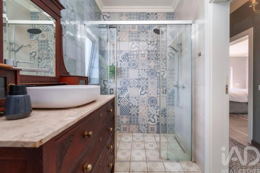 Moradia T3 para Venda em Quelfes Foto 33