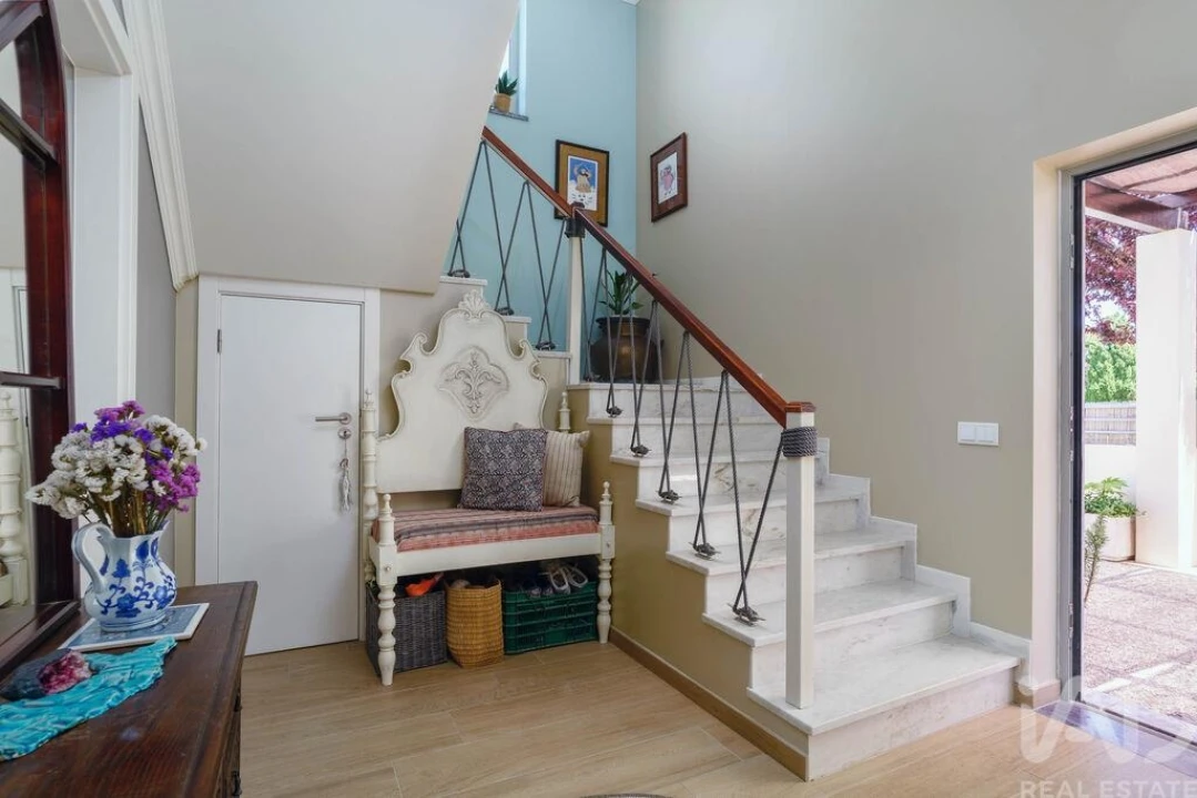 Moradia T3 para Venda em Quelfes Foto 22