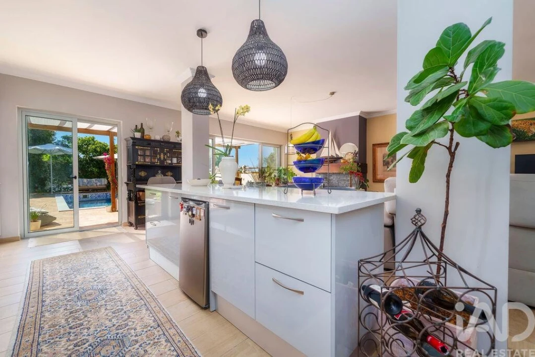 Moradia T3 para Venda em Quelfes Foto 18