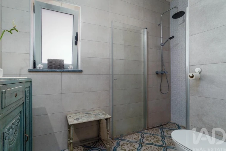 Moradia T3 para Venda em Quelfes Foto 20