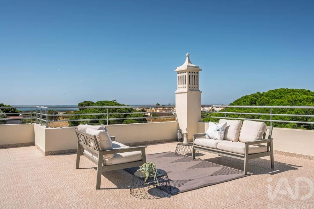 Moradia T3 para Venda em Quelfes Foto 10