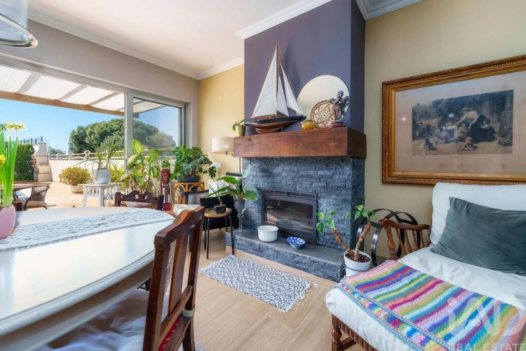 Moradia T3 para Venda em Quelfes Foto 13