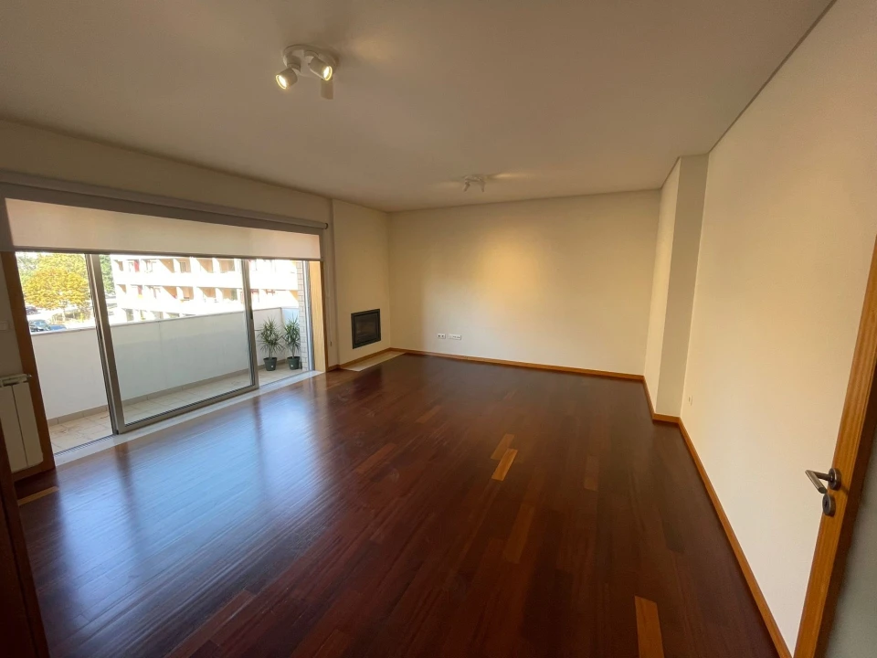 Apartamento T2 para Arrendamento em Costa Foto 3