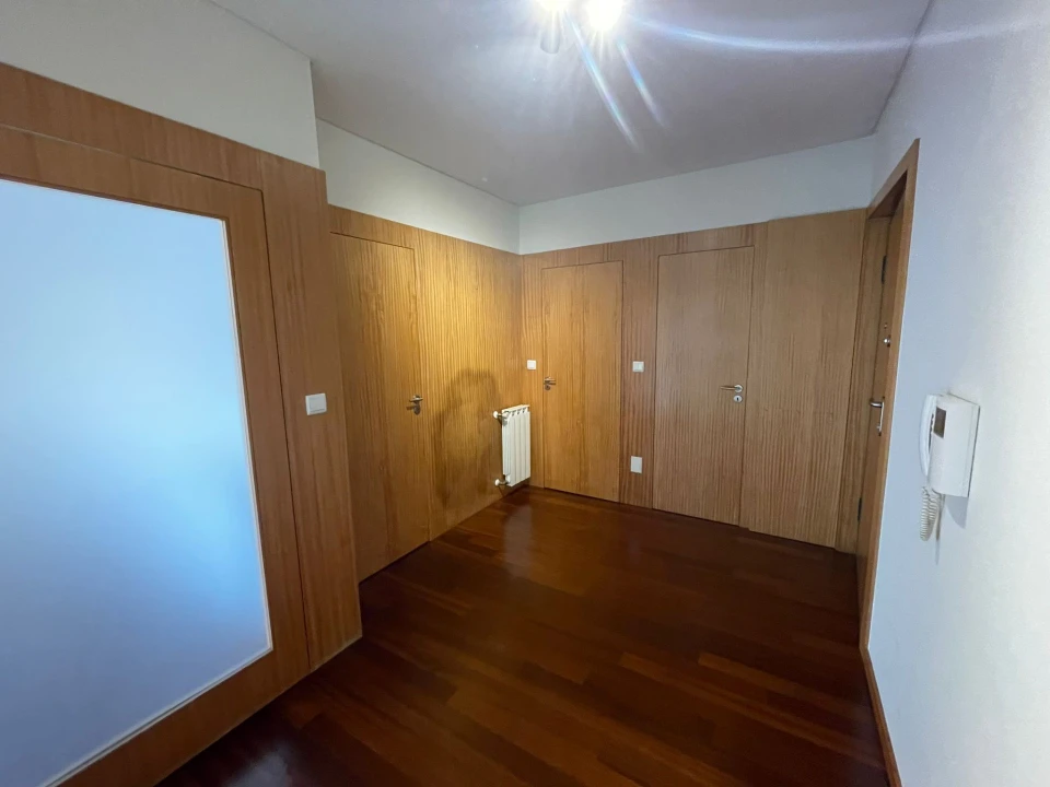 Apartamento T2 para Arrendamento em Costa Foto 7