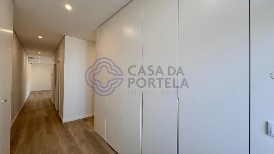 Apartamento T3 para Venda em Pedroso e Seixezelo Foto 2
