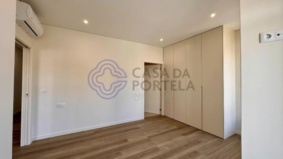 Apartamento T3 para Venda em Pedroso e Seixezelo Foto 10