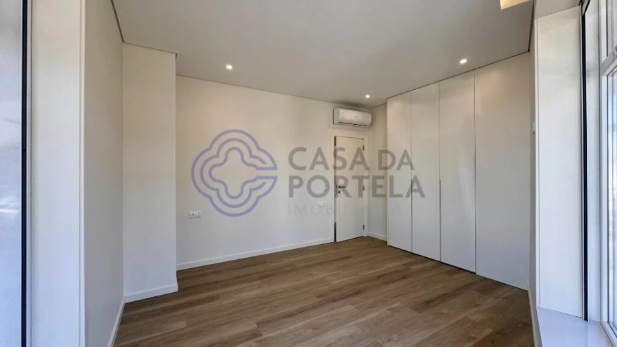 Apartamento T3 para Venda em Pedroso e Seixezelo Foto 9