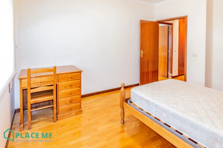 Apartamento T2 para Arrendamento em São Vitor (Braga) Foto 33