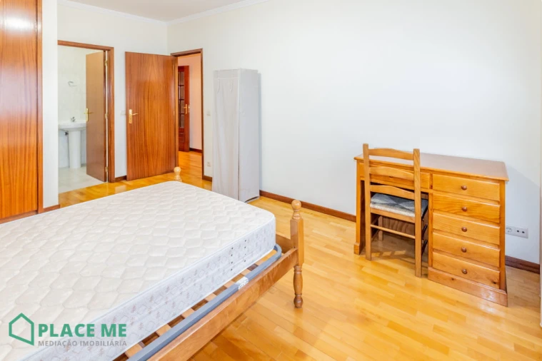 Apartamento T2 para Arrendamento em São Vitor (Braga) Foto 37
