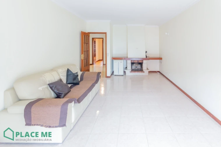 Apartamento T2 para Arrendamento em São Vitor (Braga) Foto 22