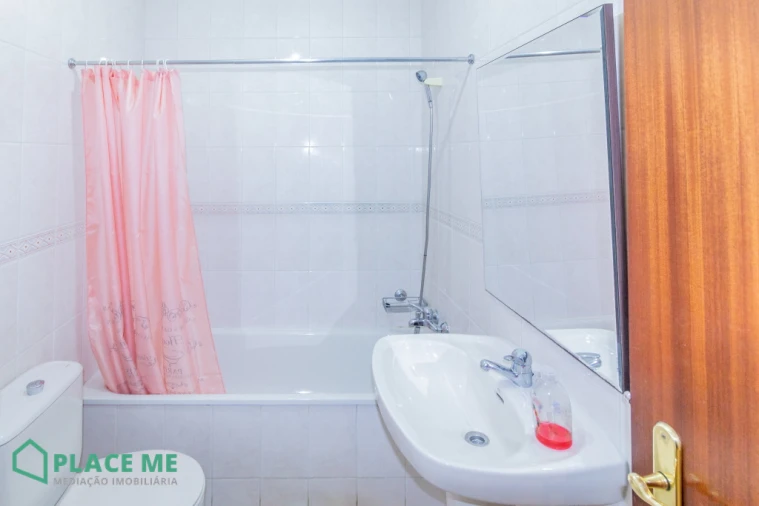 Apartamento T2 para Arrendamento em São Vitor (Braga) Foto 26