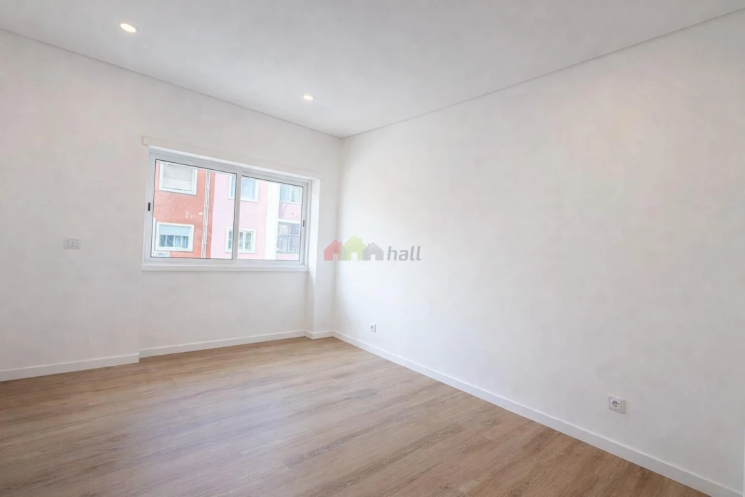 Apartamento T4 para Venda em Alto do Seixalinho, Santo André e Verderena Foto 18