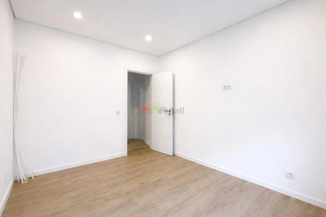 Apartamento T4 para Venda em Alto do Seixalinho, Santo André e Verderena Foto 20