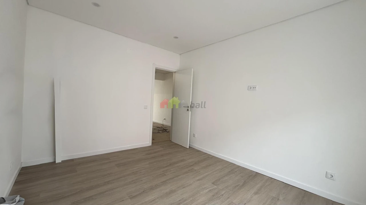 Apartamento T4 para Venda em Alto do Seixalinho, Santo André e Verderena Foto 17