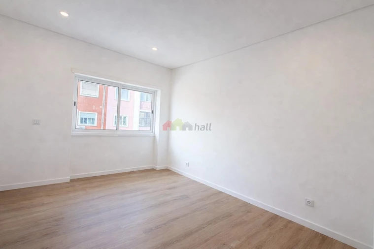 Apartamento T4 para Venda em Alto do Seixalinho, Santo André e Verderena Foto 18