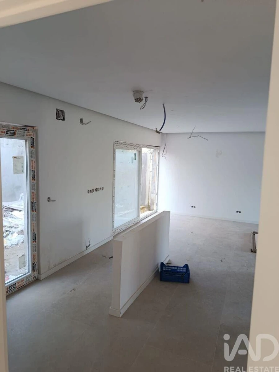 Moradia T4 para Venda em Santa Maria, São Pedro e Matacães Foto 4