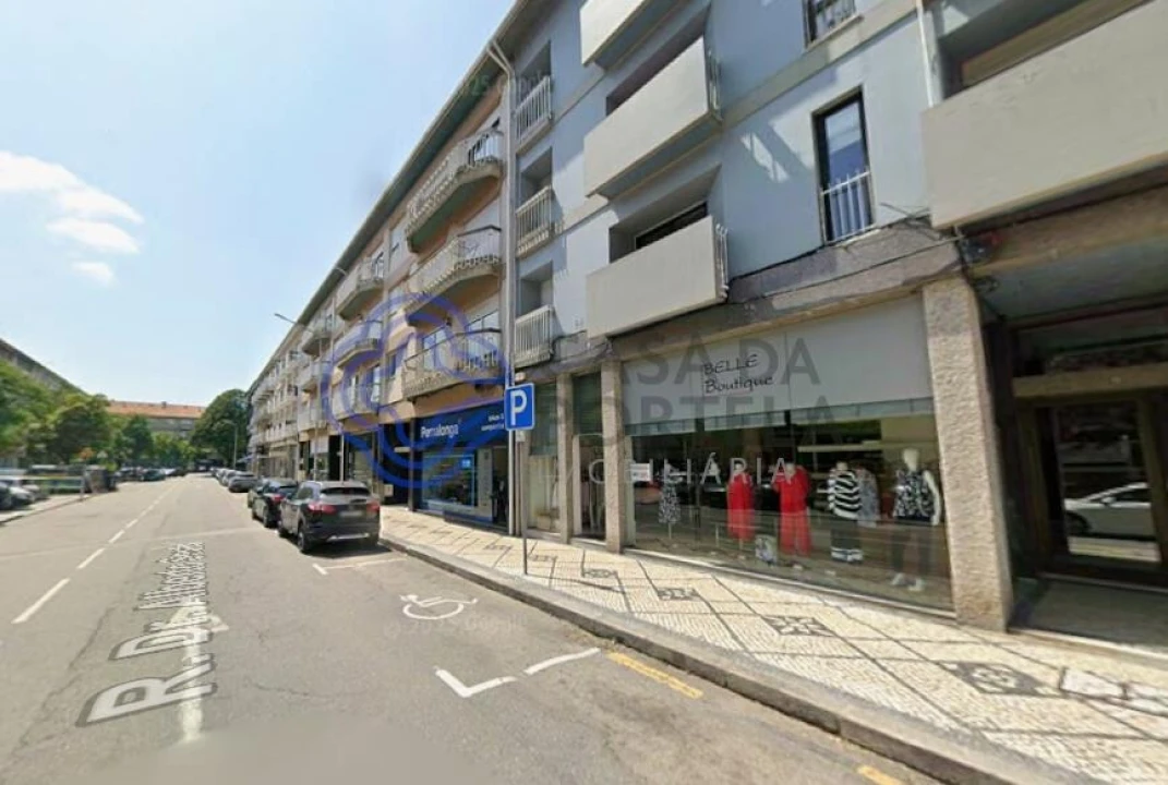 Loja para Arrendamento em Requeixo, Nossa Senhora de Fátima e Nariz Foto 8