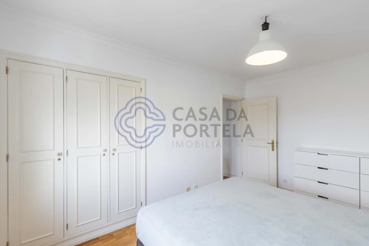Apartamento T2 para Arrendamento em Carcavelos e Parede Foto 12