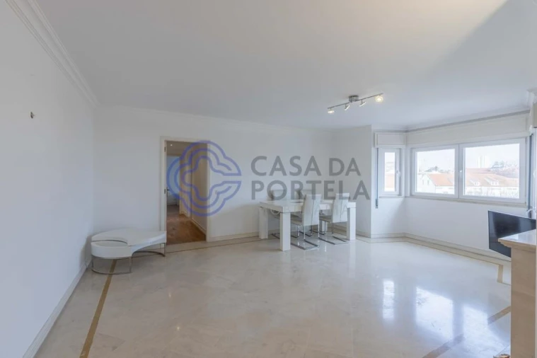Apartamento T2 para Arrendamento em Carcavelos e Parede Foto 4