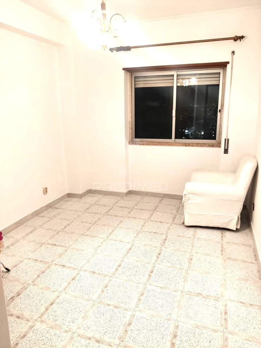 Apartamento T3 para Venda em Odivelas Foto 10