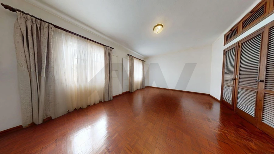 Moradia T6 para Venda em Ponta Delgada (São Pedro) Foto 40