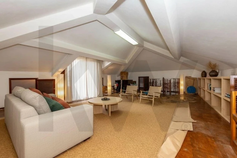 Moradia T6 para Venda em Ponta Delgada (São Pedro) Foto 10