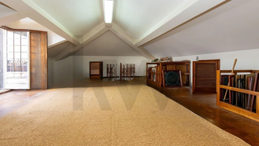 Moradia T6 para Venda em Ponta Delgada (São Pedro) Foto 51