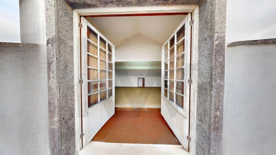 Moradia T6 para Venda em Ponta Delgada (São Pedro) Foto 49