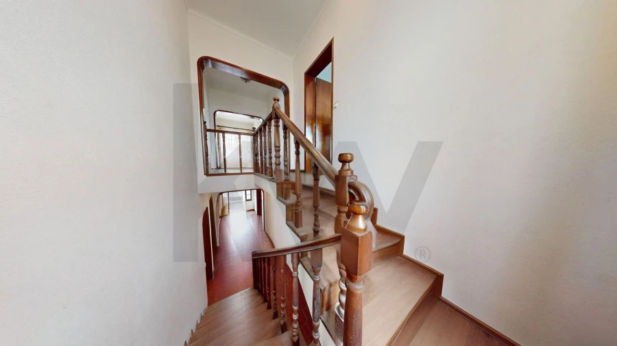 Moradia T6 para Venda em Ponta Delgada (São Pedro) Foto 47