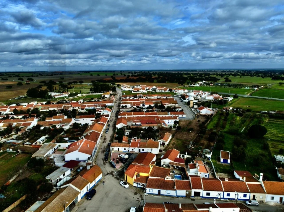 Moradia T1 para Venda em Ermidas-Sado Foto 1