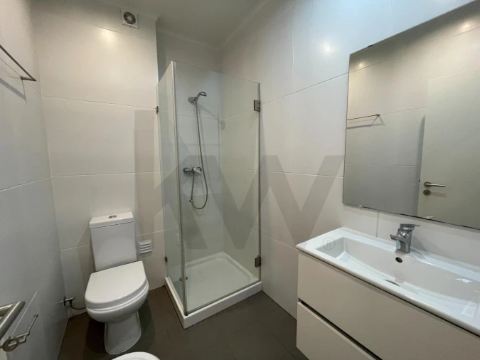 Apartamento T1 para Arrendamento em Campo de Ourique Foto 11