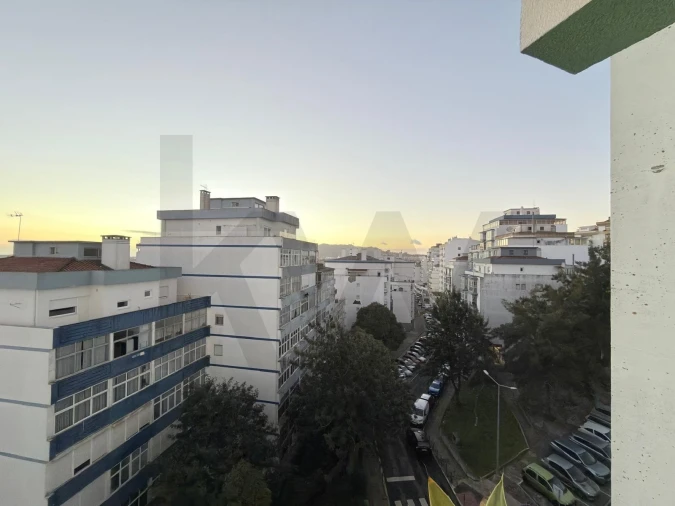 Apartamento T2 para Venda em Rio de Mouro Foto 15