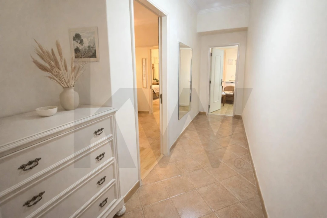 Apartamento T2 para Venda em Rio de Mouro Foto 13