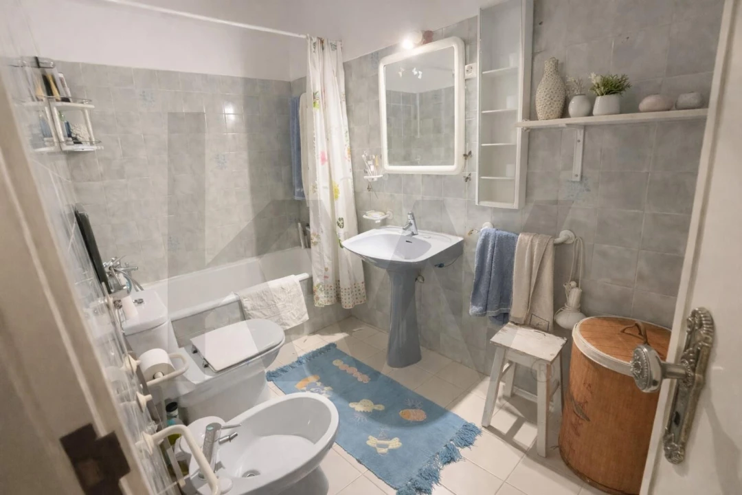 Apartamento T2 para Venda em Rio de Mouro Foto 9